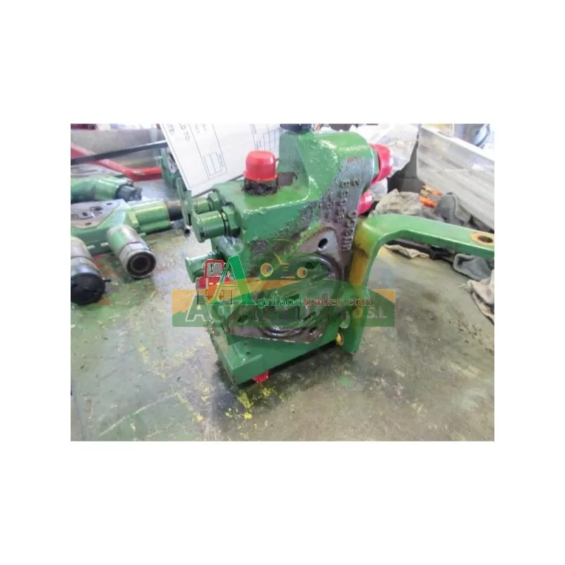 Distributeur John Deere