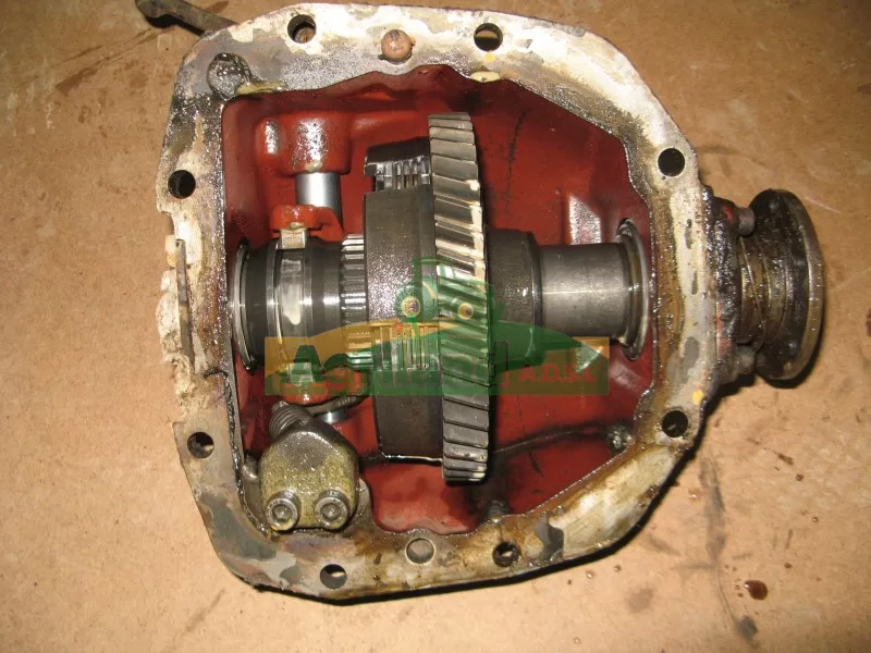 DEUTZ-FAHR Boite De Transfert Dx 3.70