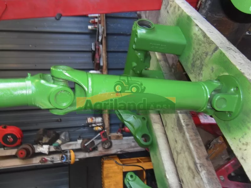 JOHN DEERE Arbre De Transmission Pont Avant Al175559
