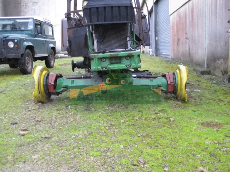John Deere 6910