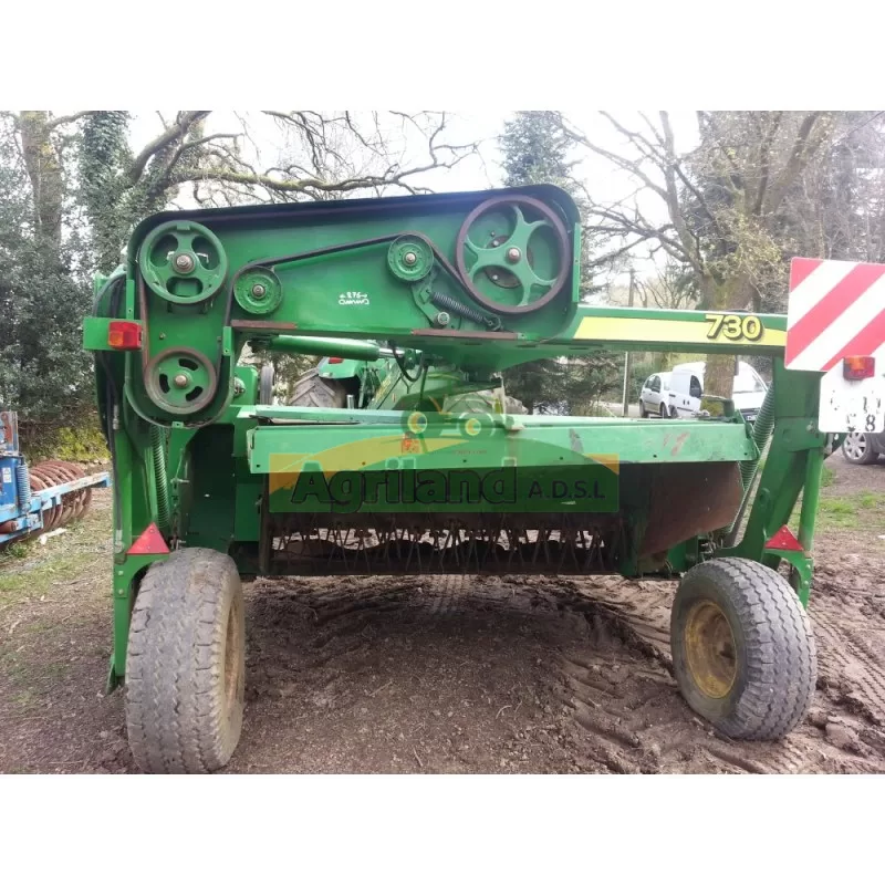 Faucheuse John Deere 730