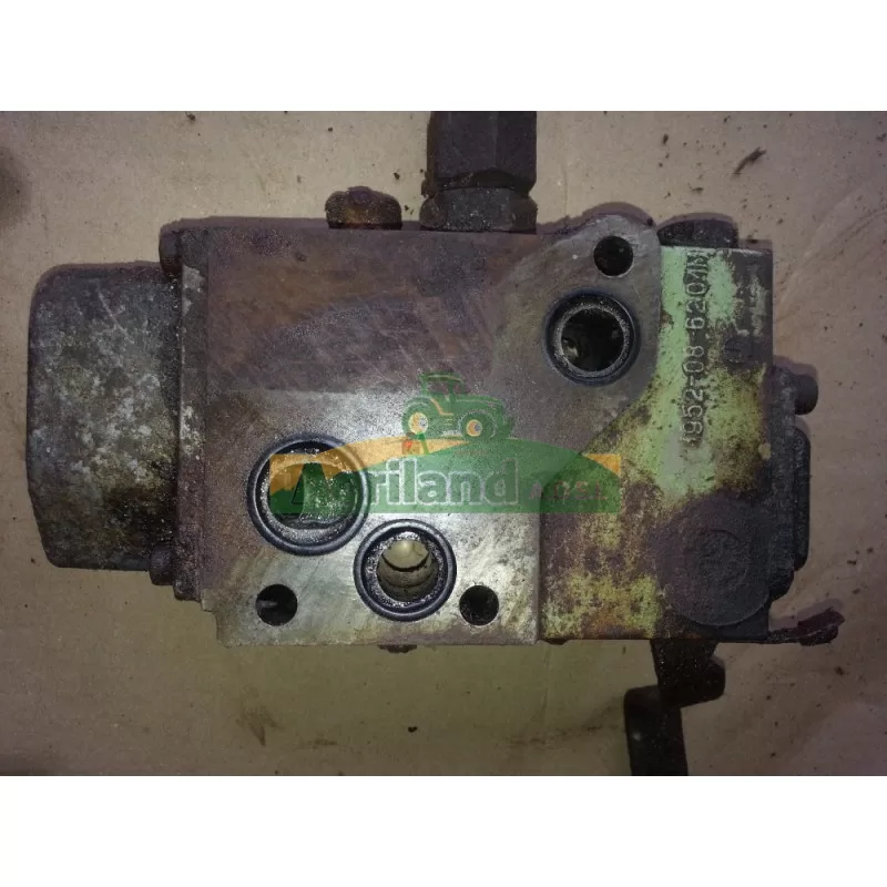 DEUTZ-FAHR Distributeur Deutz Double Effet 06 07