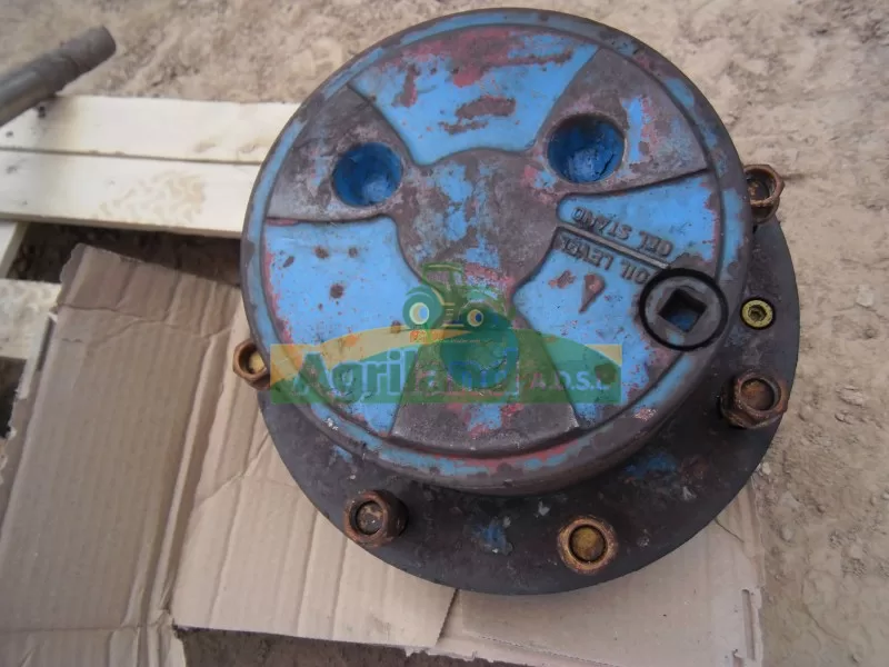 Reducteur Ford 6610 Apl 335