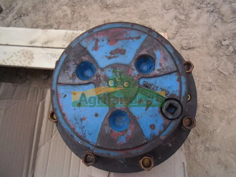 Reducteur Ford 6610 Apl 335