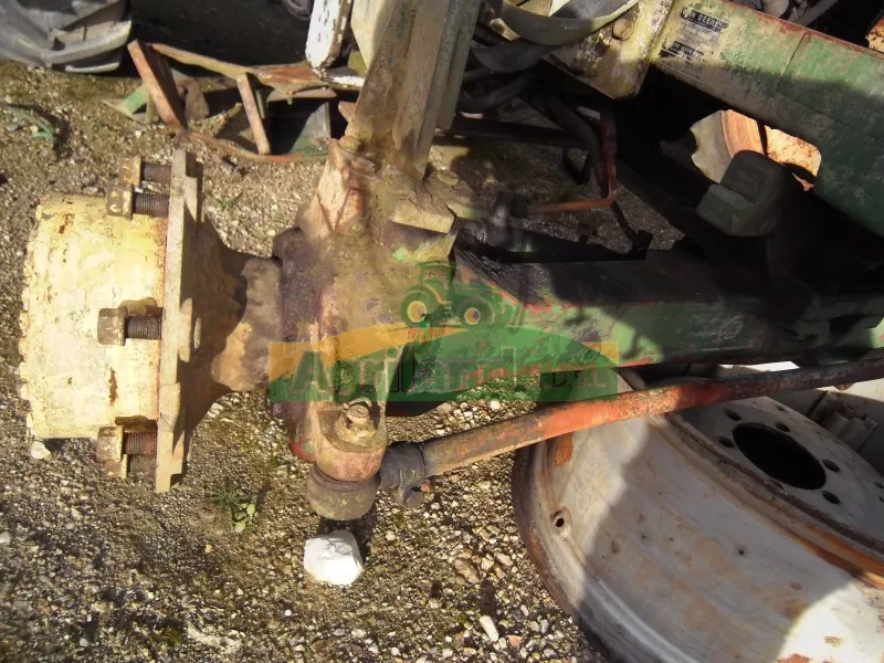 Réducteur De Pont Avant Droit John Deere 3140