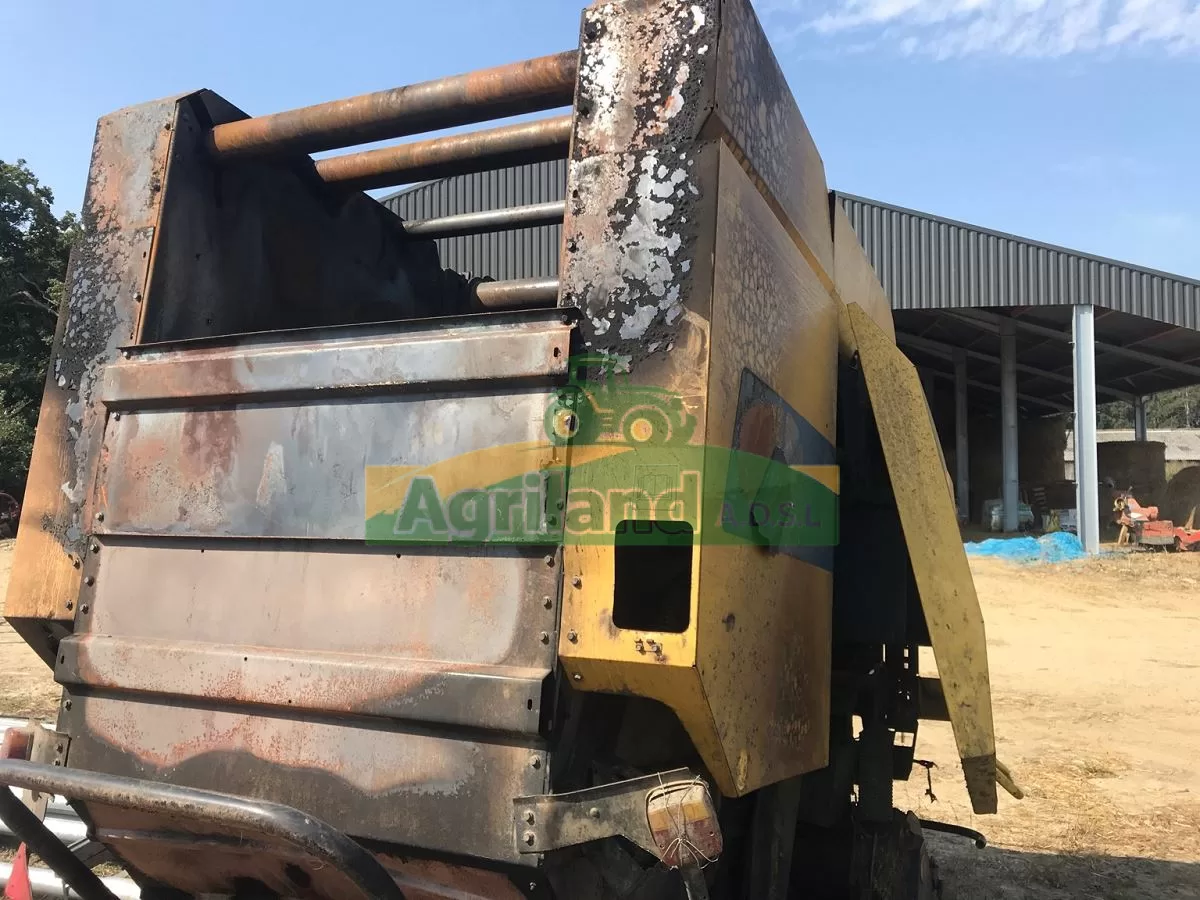 NEW-HOLLAND BR 750