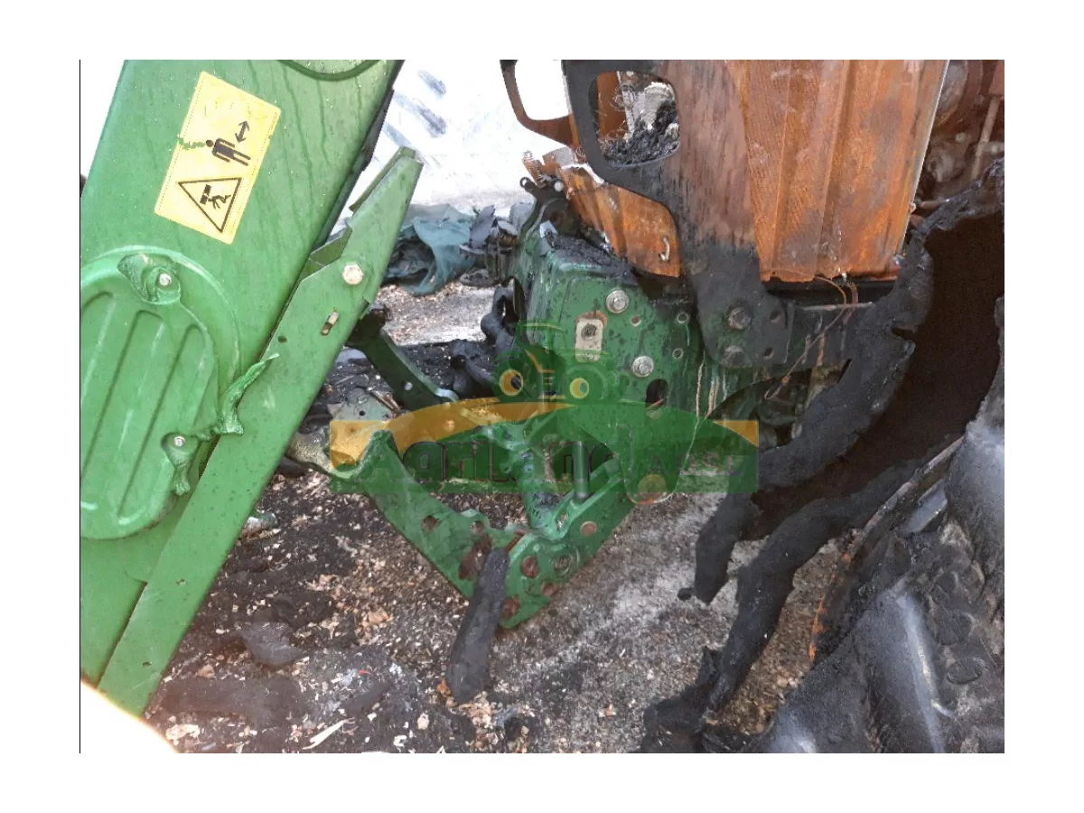 JOHN DEERE 6230  CE-664-AJ