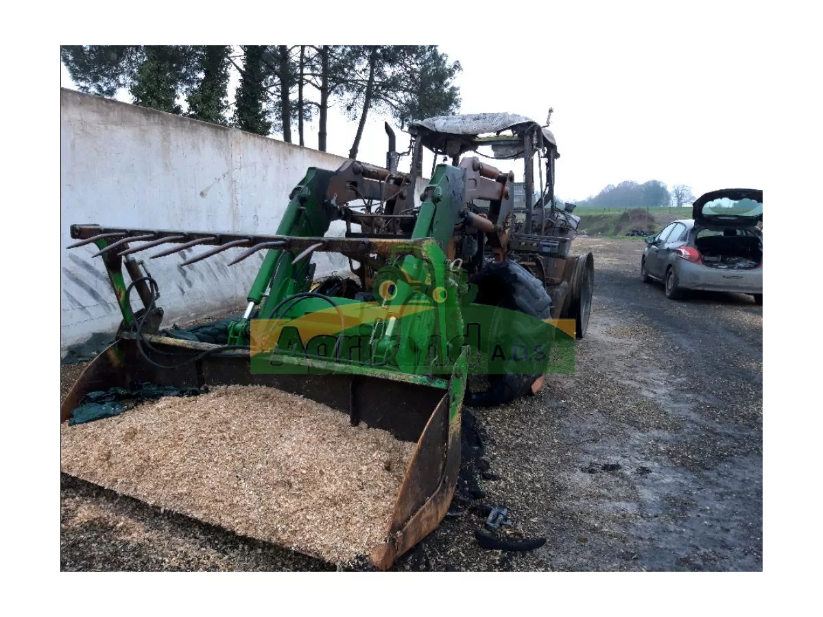 JOHN DEERE 6230  CE-664-AJ