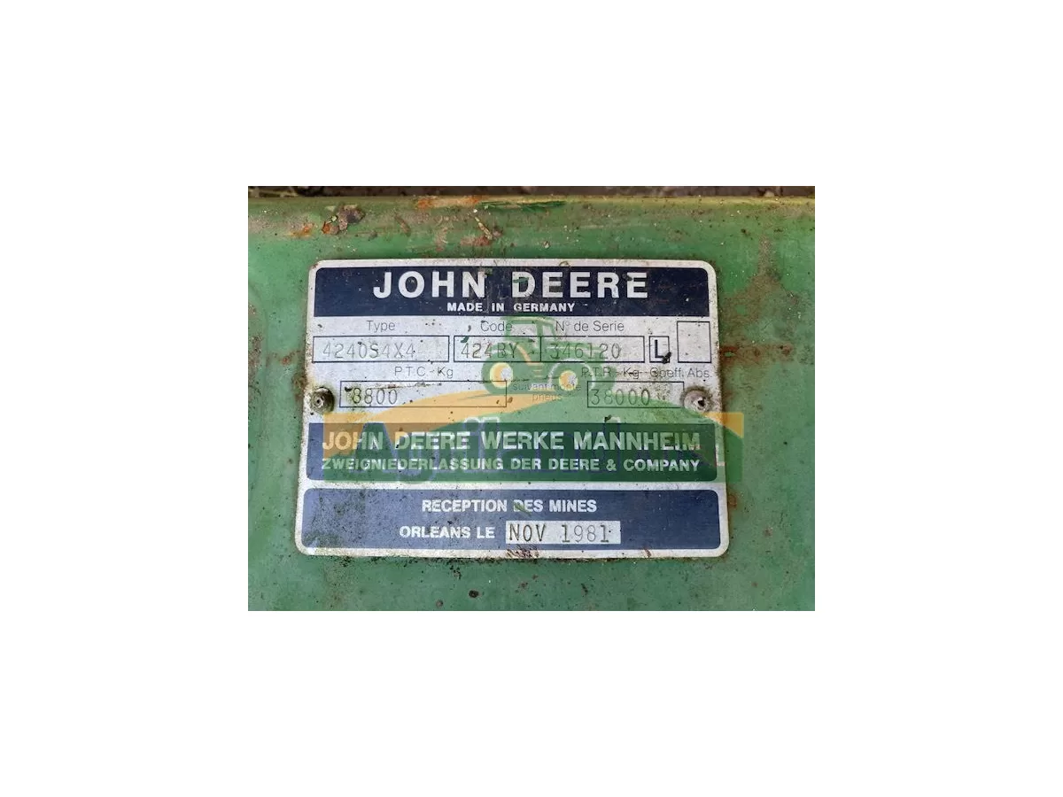JOHN DEERE 4240 S 2265XE17