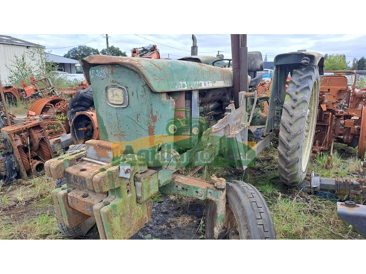 JOHN DEERE 2020
