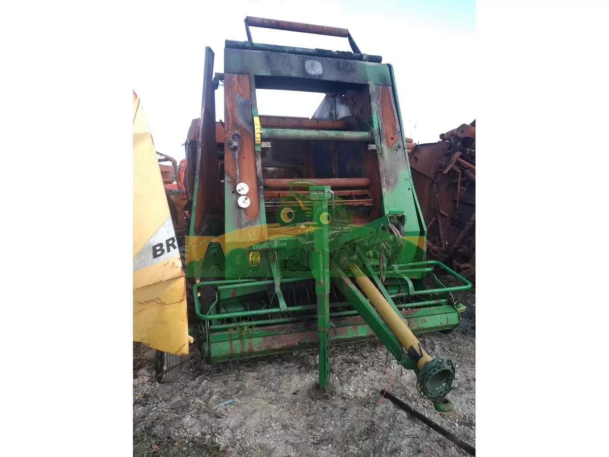 JOHN DEERE 592