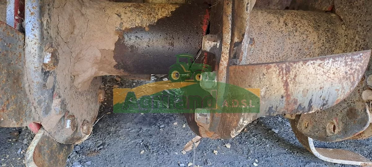 HOWARD  R 700 X 305 D