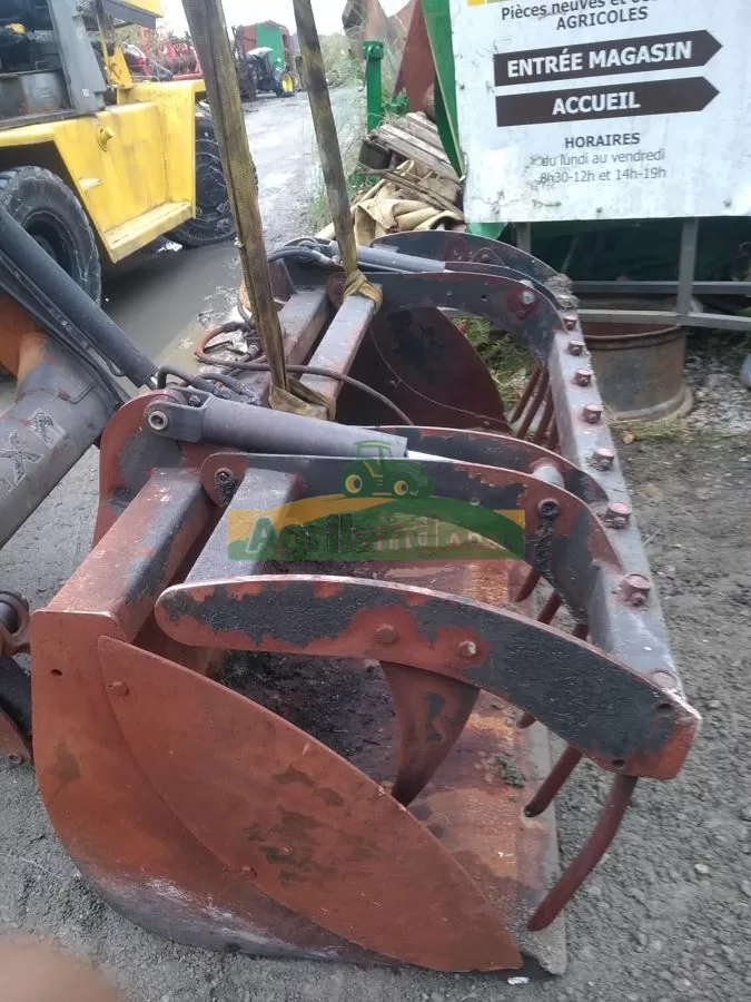 JOHN DEERE 6120 M FD-786-RF