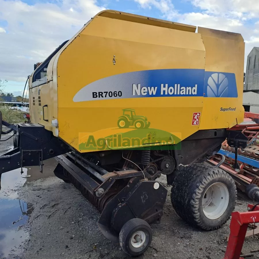 NEW-HOLLAND BR 7060
